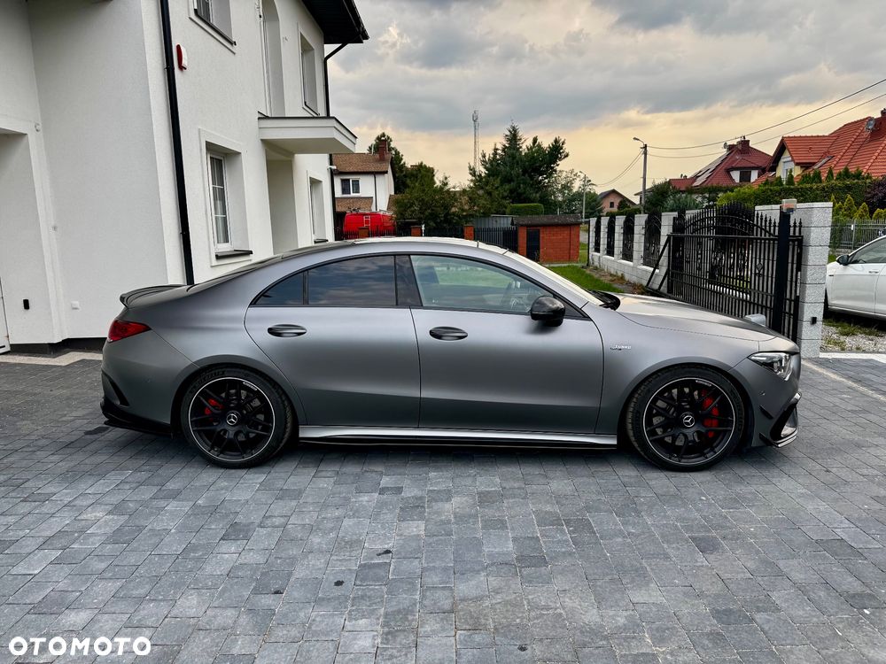 Mercedes-Benz CLA - 4