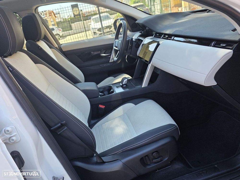 Land Rover Discovery Sport 1.5 I3 P270e AWD S - 16
