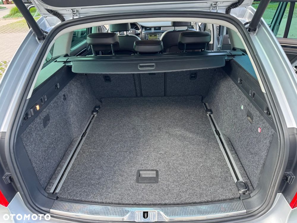 Skoda Superb 2.0 TDI 4x4 L&K DSG - 16