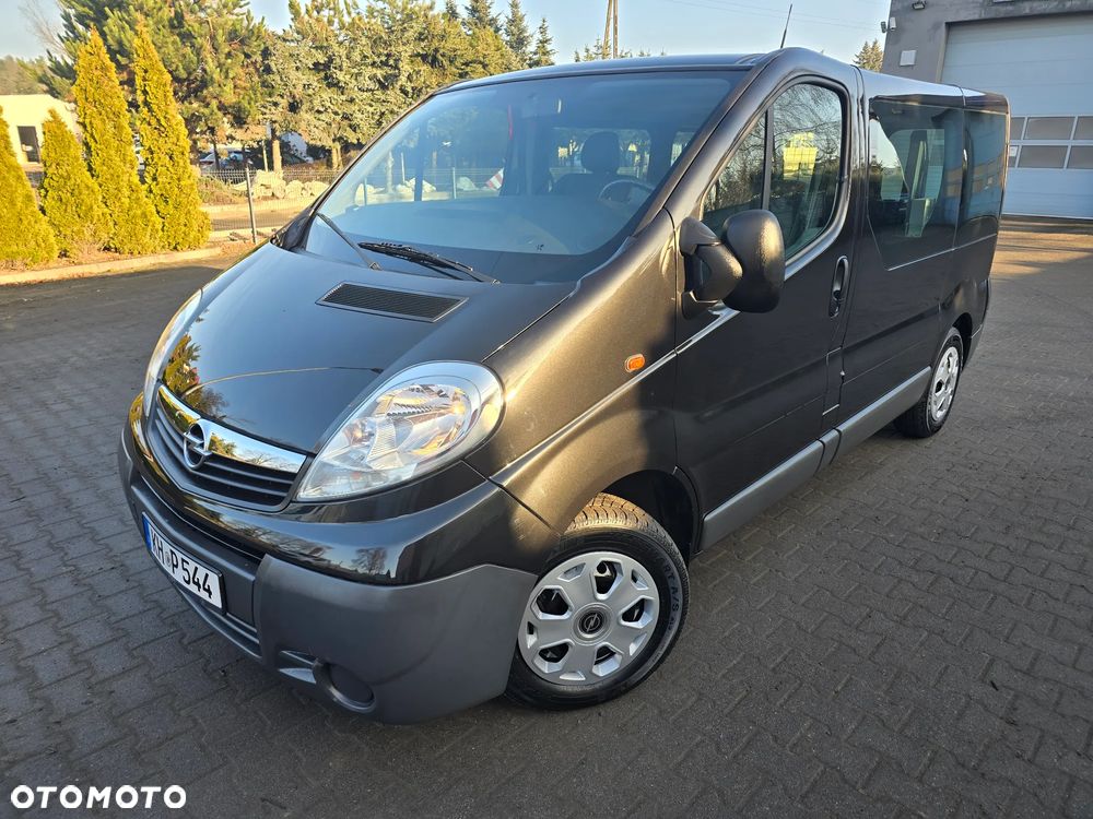 Opel Vivaro - 1