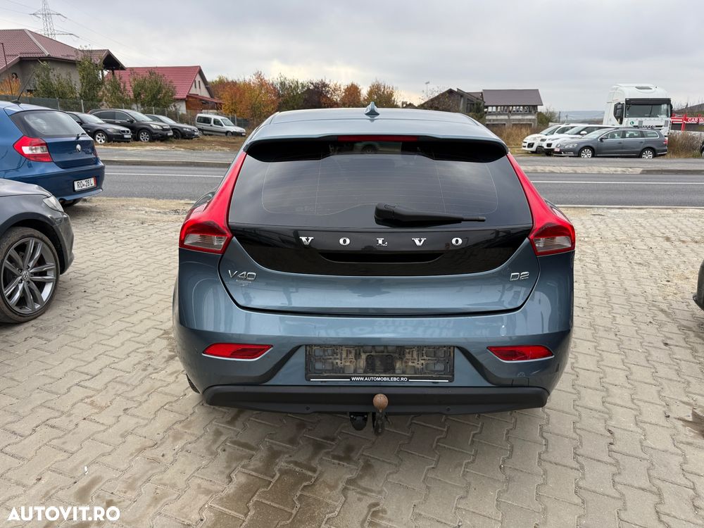 Volvo V40 Cross Country D2 Momentum - 15