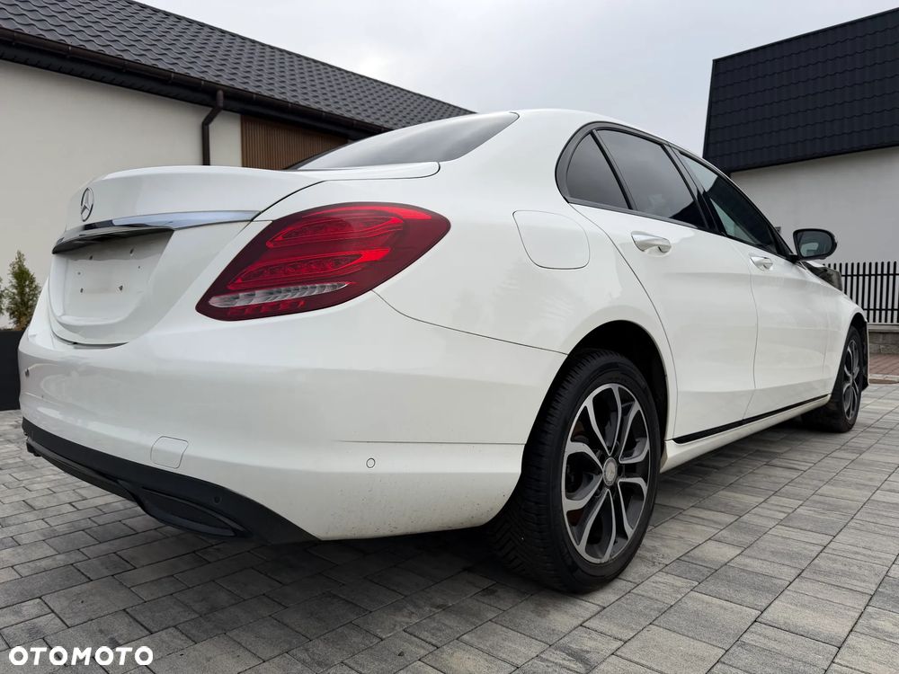 Mercedes-Benz Klasa C 200 7G-TRONIC Exclusive - 7