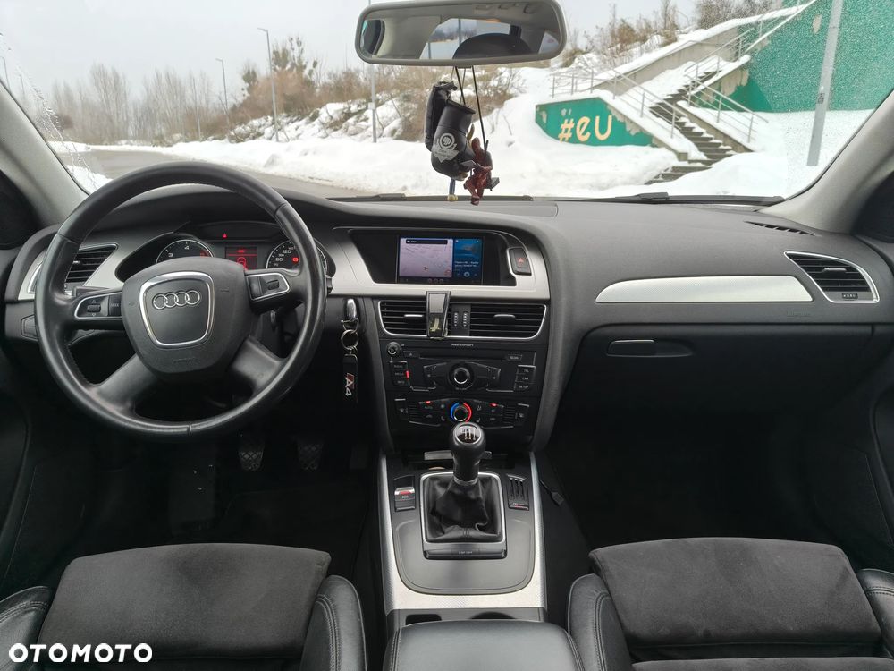 Audi A4 Avant 2.0 TDI - 18