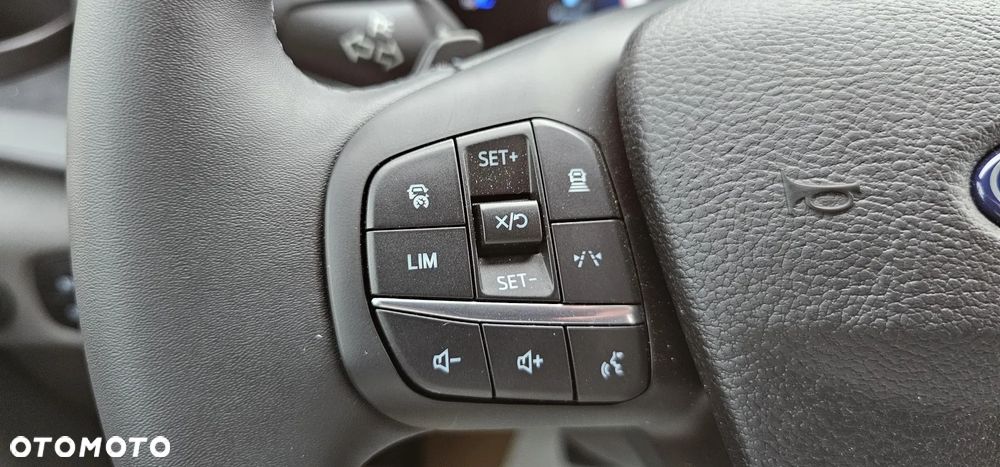 LMC Tourer Lift H634 - 4 osobowy / Ford Transit - 30