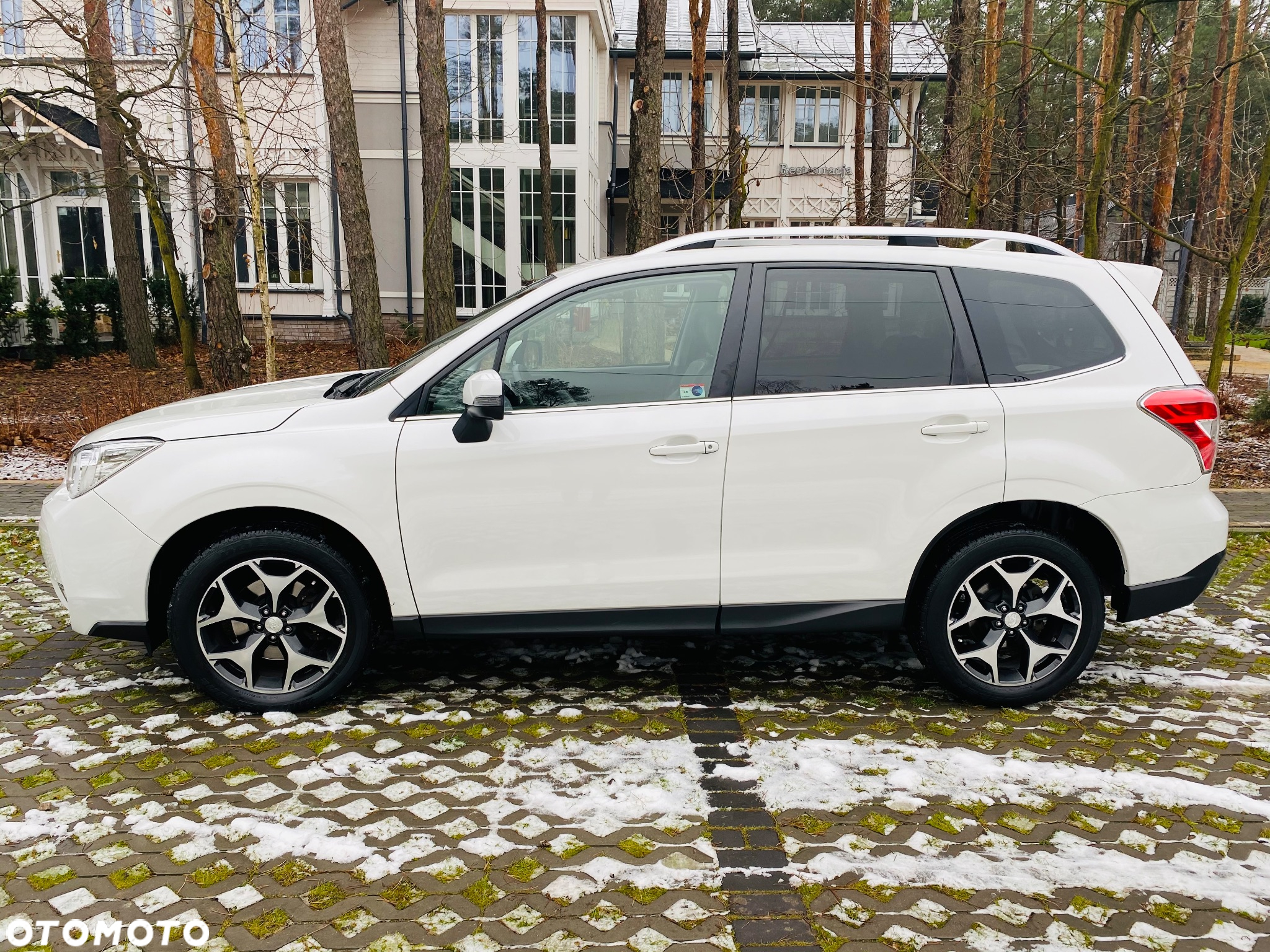 Subaru Forester 2.0XT Platinum Lineartronic EU6 - 4