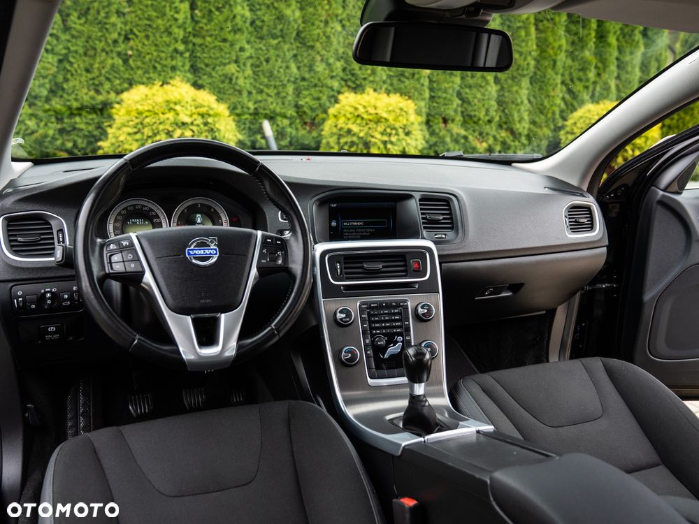 Volvo V60 D4 Business Edition - 27