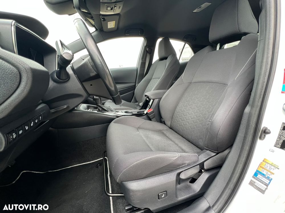 Toyota Corolla 1.8 HSD Dynamic - 11