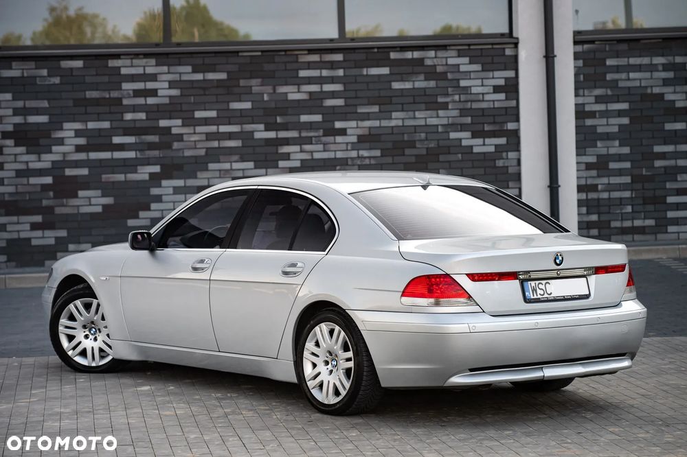 BMW Seria 7 735i - 6
