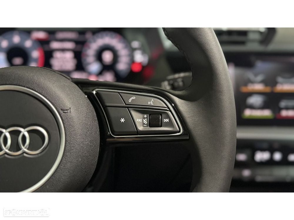 Audi A3 Sportback 30 TDI S line - 14