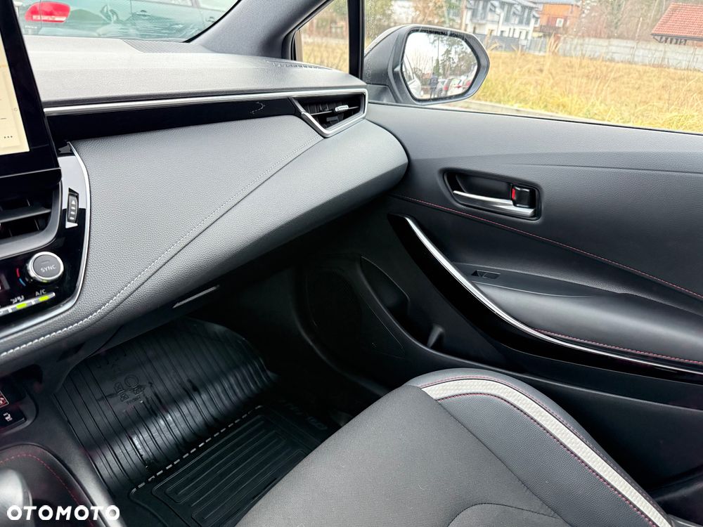 Toyota Corolla 1.8 Hybrid GR Sport - 29