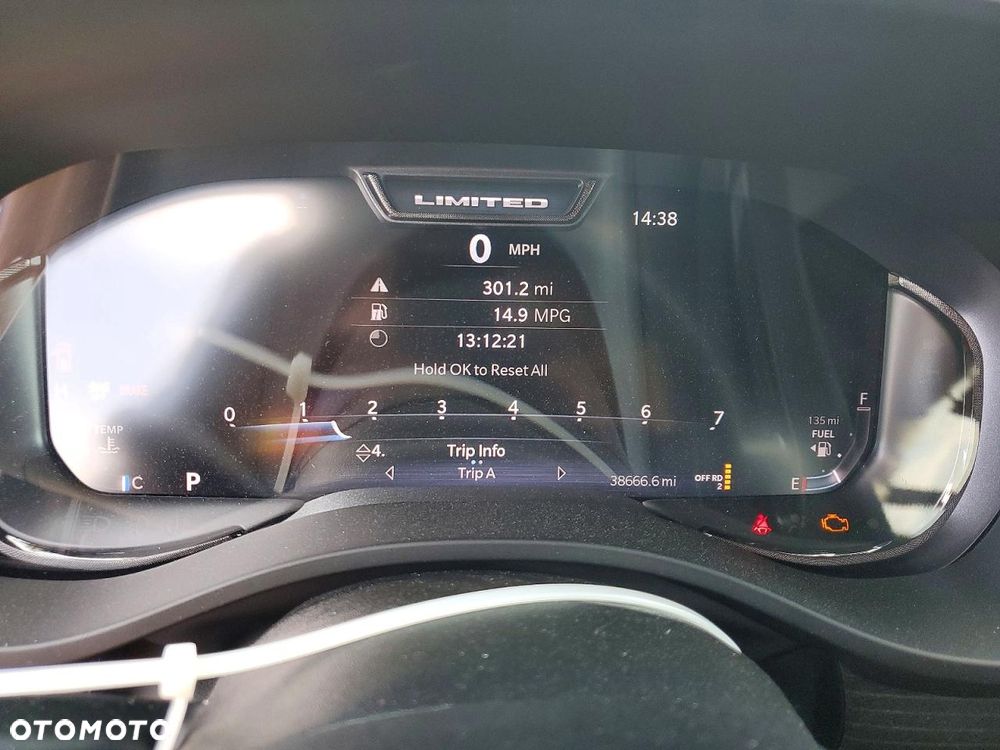 RAM 1500 Crew Cab Limited - 9