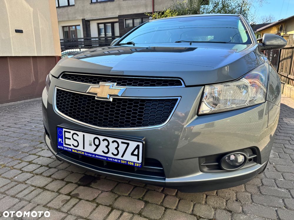 Chevrolet Cruze 1.6 LT - 8
