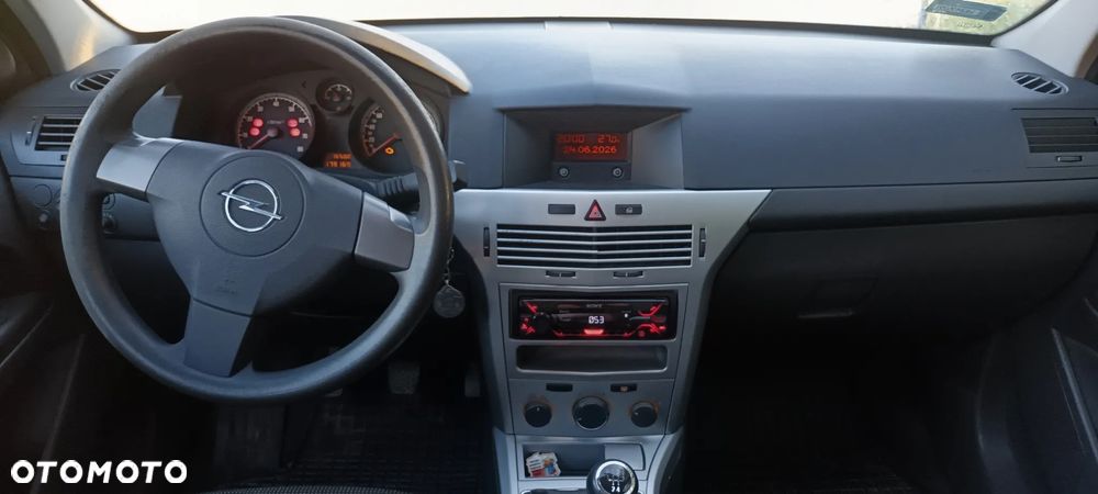 Opel Astra 1.8 - 10