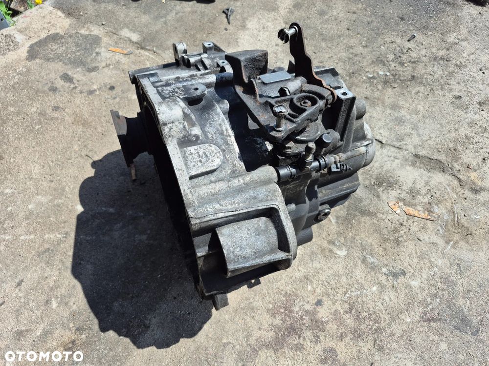 Skrzynia Biegów Manualna 6B Volkswagen Golf V Plus 2.0TDI JLU - 1