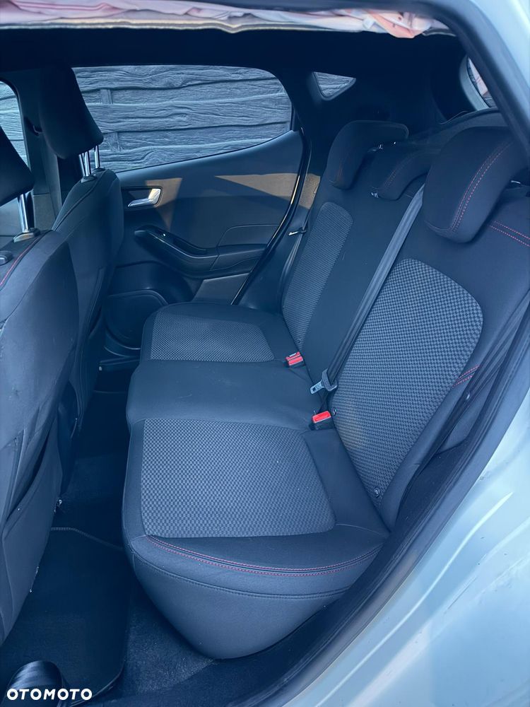 Ford Fiesta - 10
