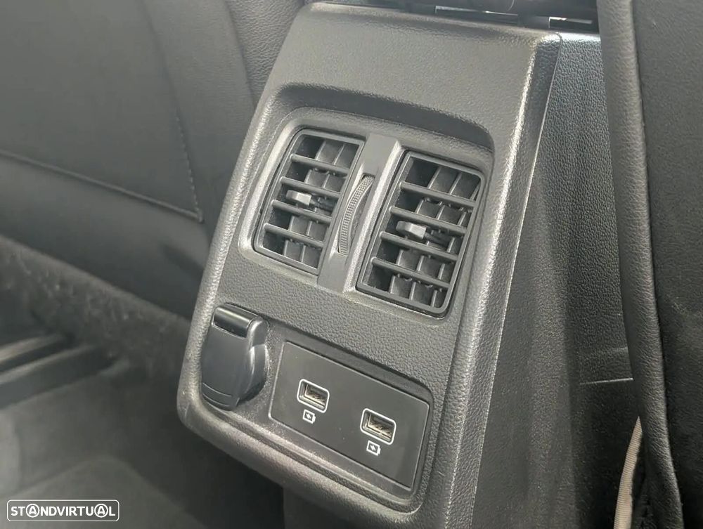 Renault Captur 1.6 E-Tech Plug-In Initiale Paris - 21