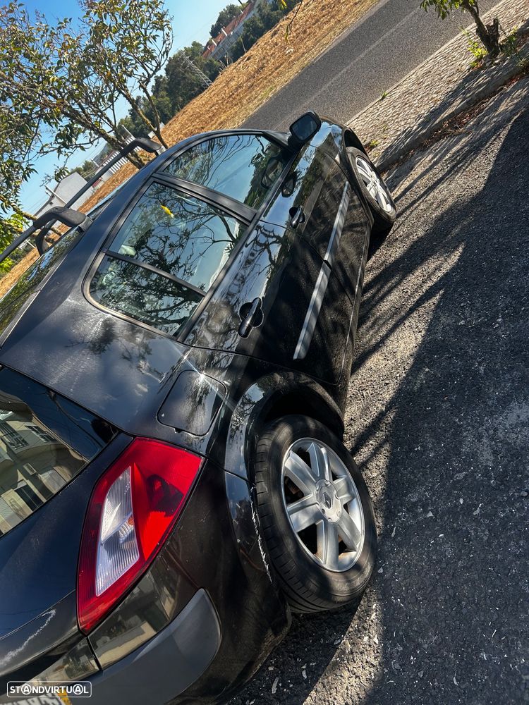 Renault Mégane 1.5 dCi Dynamique - 8