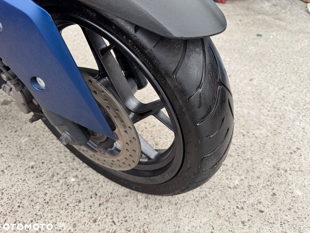Yamaha X-max - 22