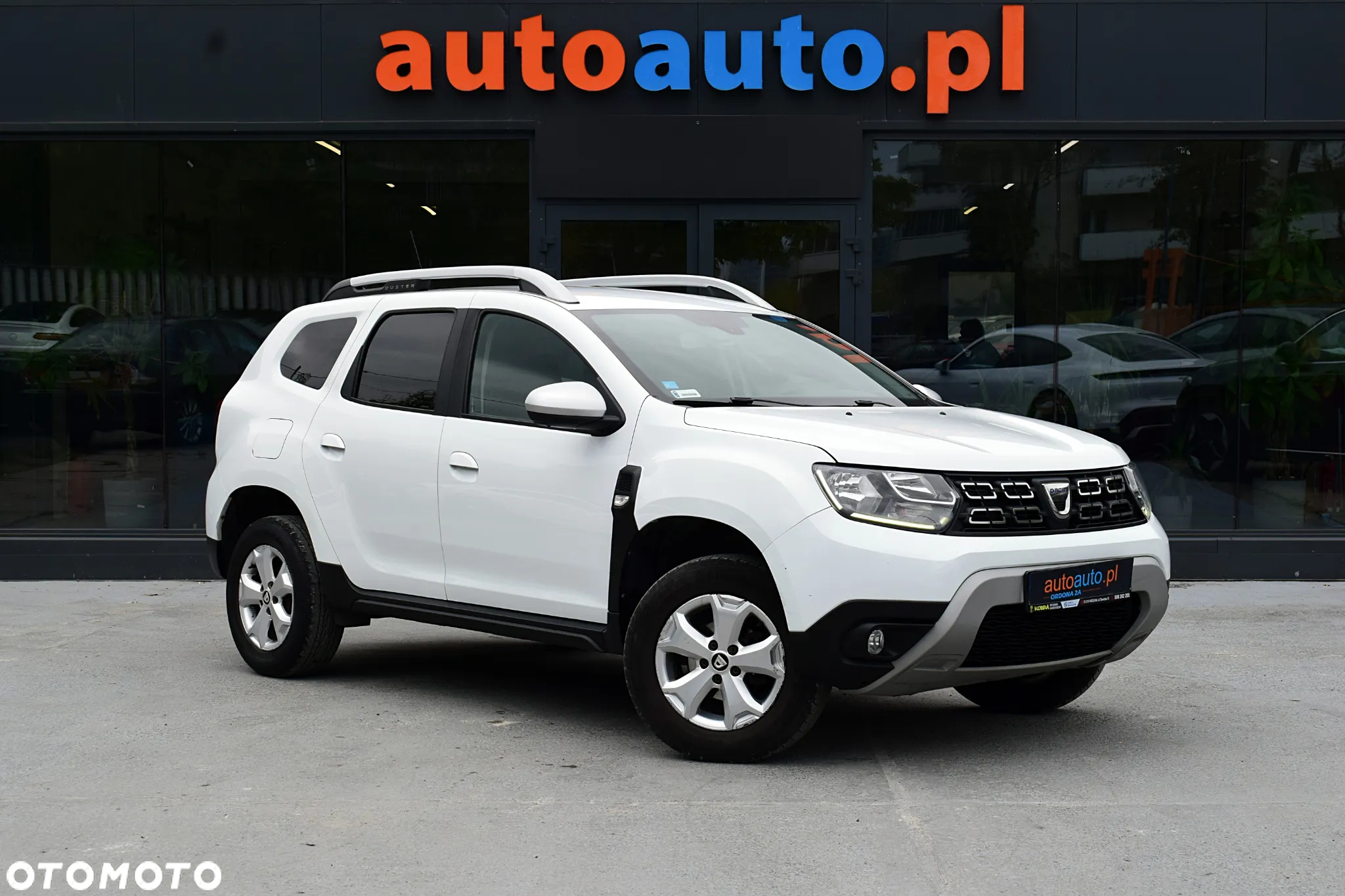 Dacia Duster 1.6 SCe Ambiance S&S - 3