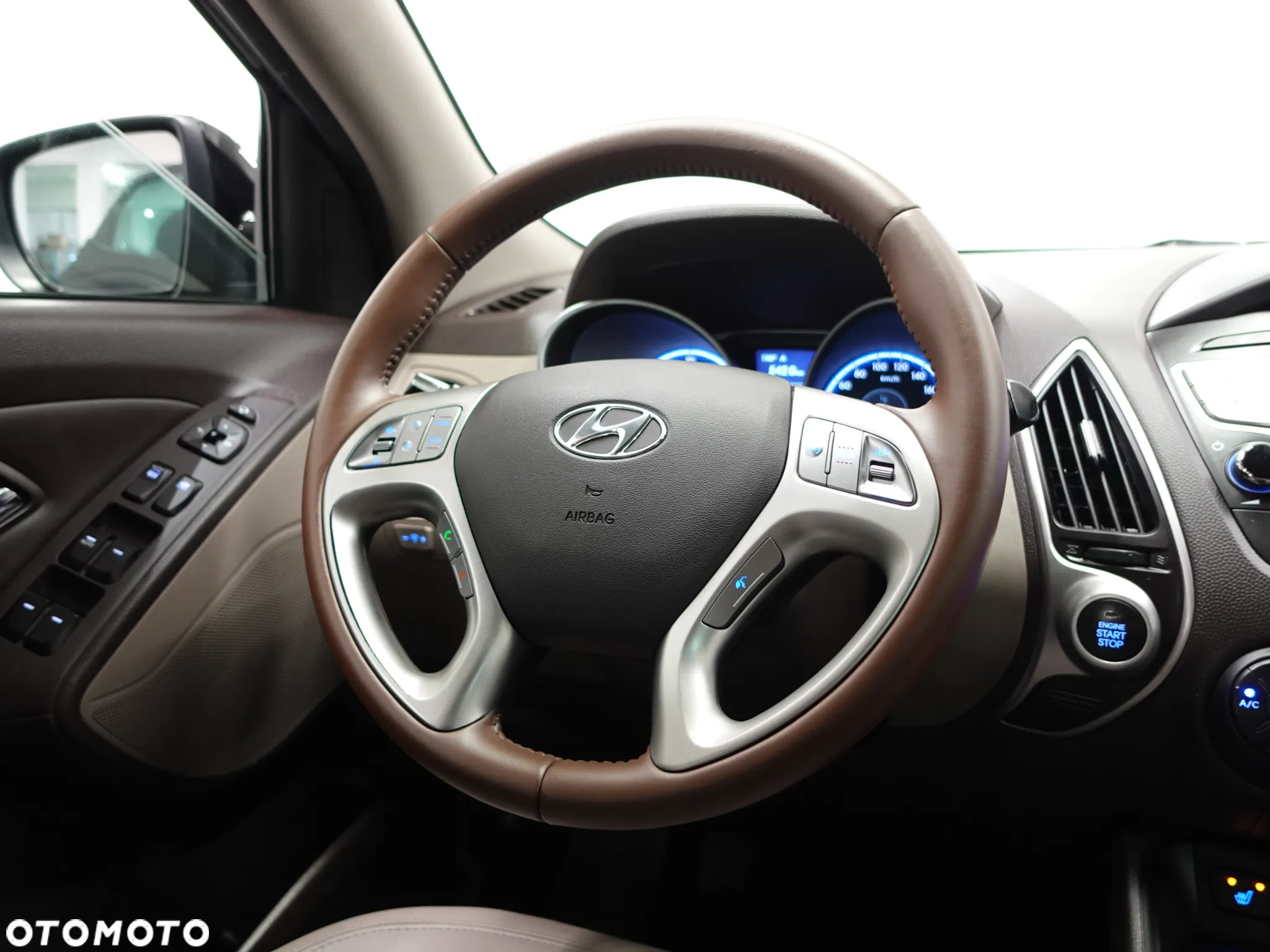 Hyundai ix35 2.0 CRDi 4WD Premium - 36