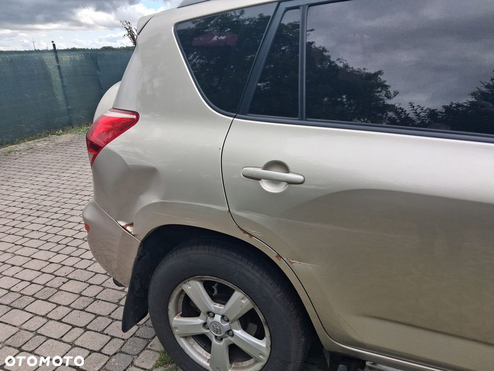 Toyota RAV4 2.2 D-4D Sol - 5