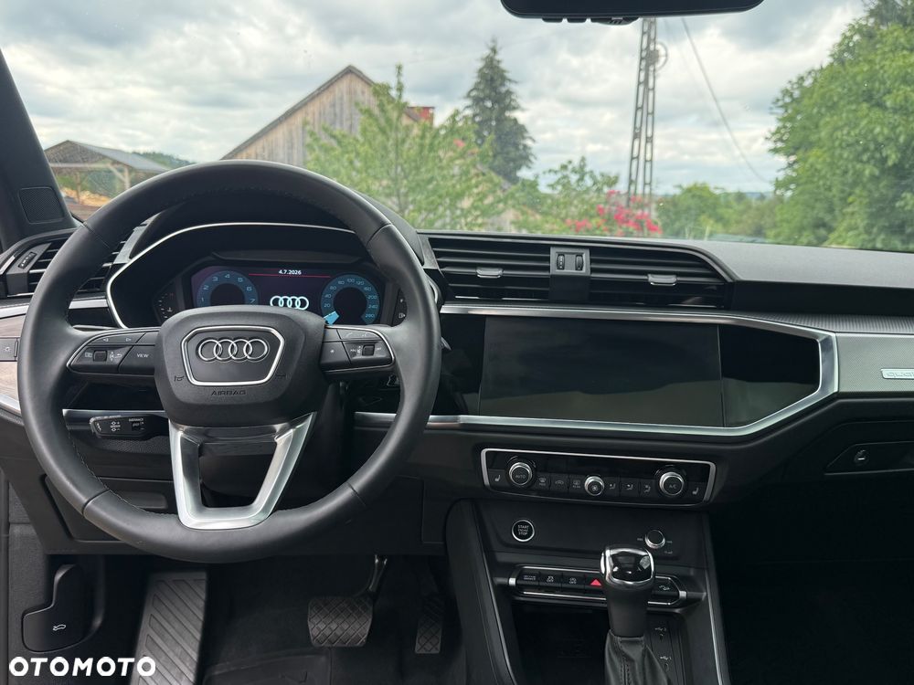 Audi Q3 - 11