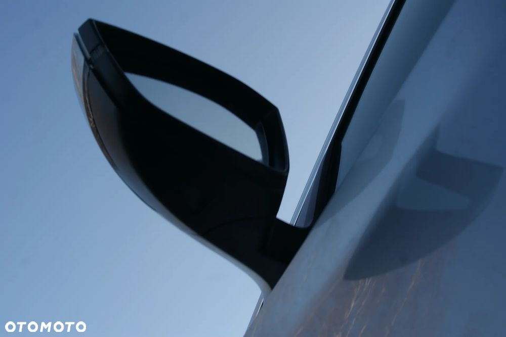 Skoda Superb 2.0 TDI Ambition DSG - 24