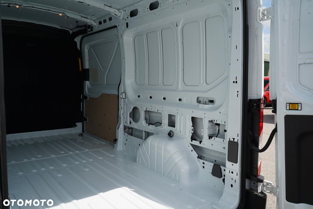 Ford Transit 350 L3H2 Trend - 23
