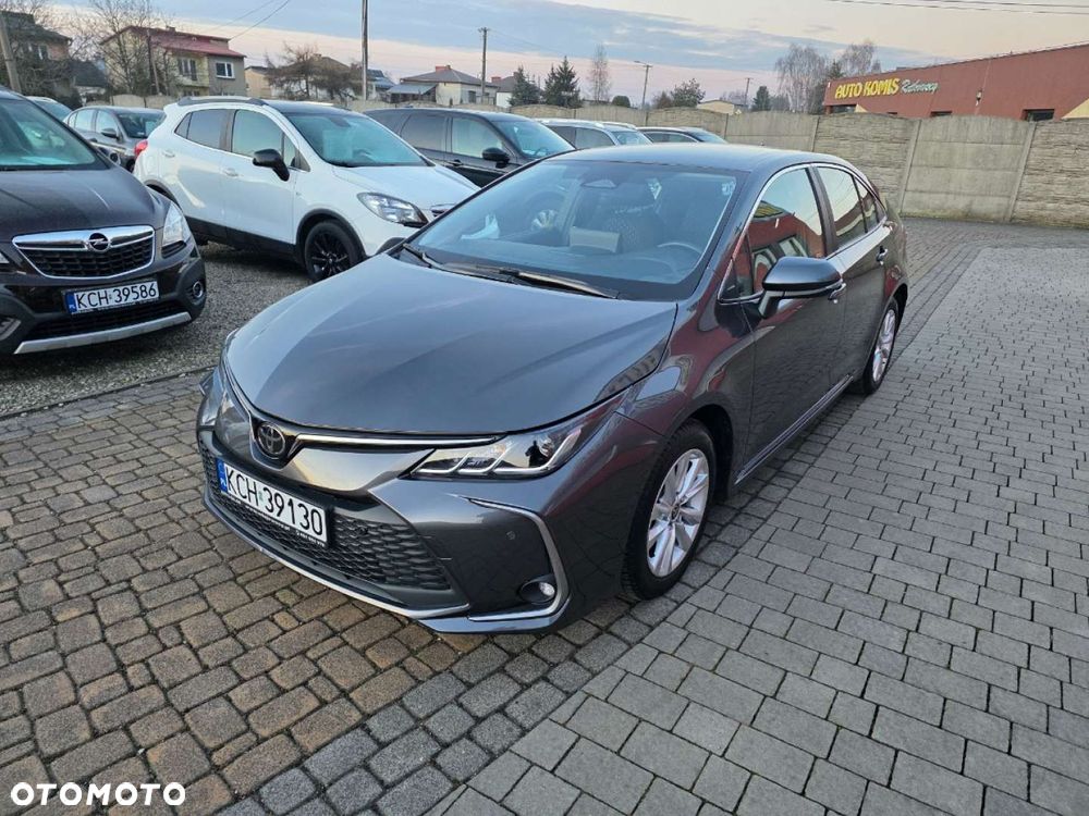 Toyota Corolla - 1