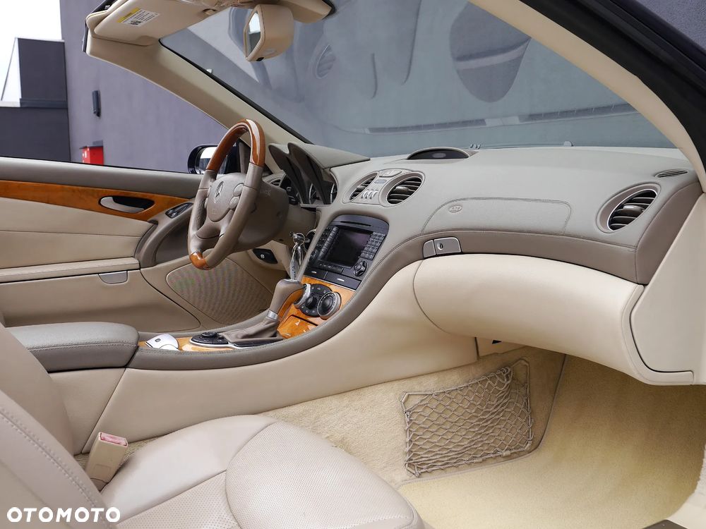 Mercedes-Benz SL 500 7G-TRONIC - 23