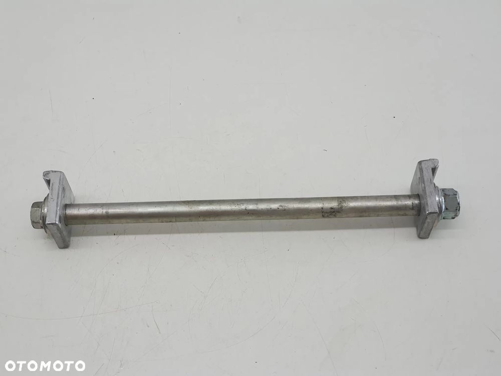 OSKA TYL NAPINACZ OS KOLA YAMAHA XSR 125 - 1