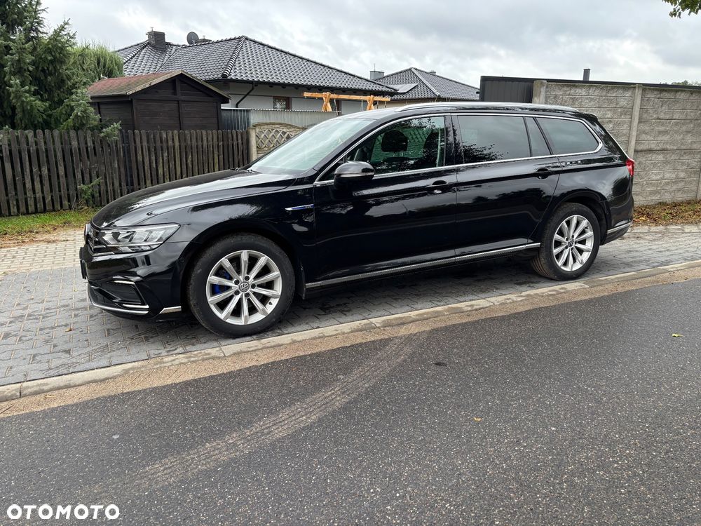 Volkswagen Passat 2022 photo 4