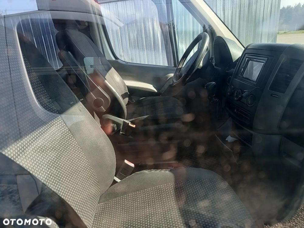 Mercedes-Benz Sprinter - 11