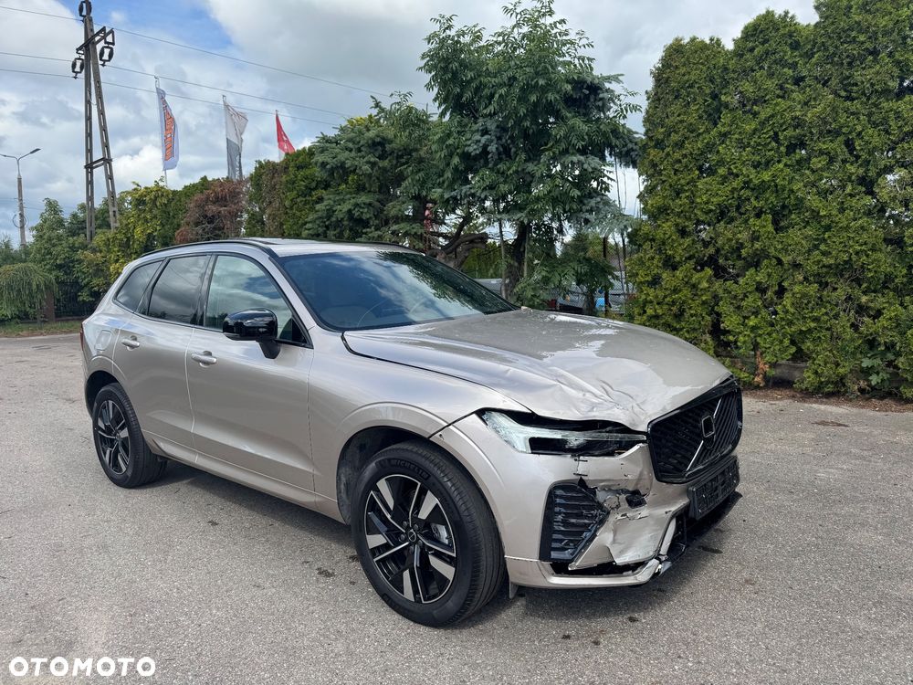 Volvo XC 60 B5 B AWD Plus Black Edition - 20