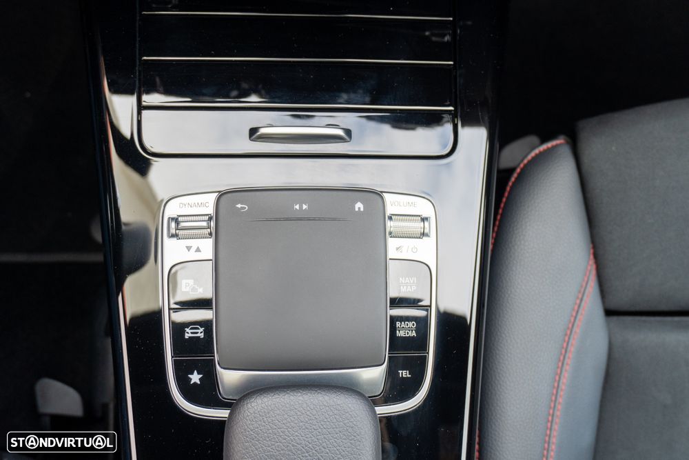 Mercedes-Benz CLA 180 7G-DCT Edition AMG Line - 24