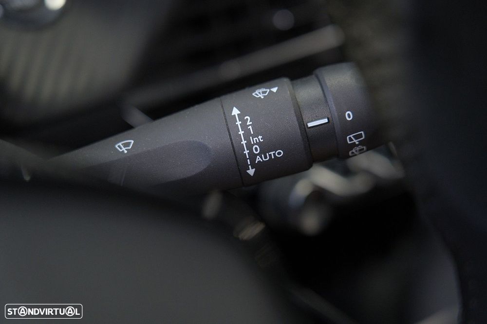 Peugeot e-2008 50 kWh Allure Pack - 31