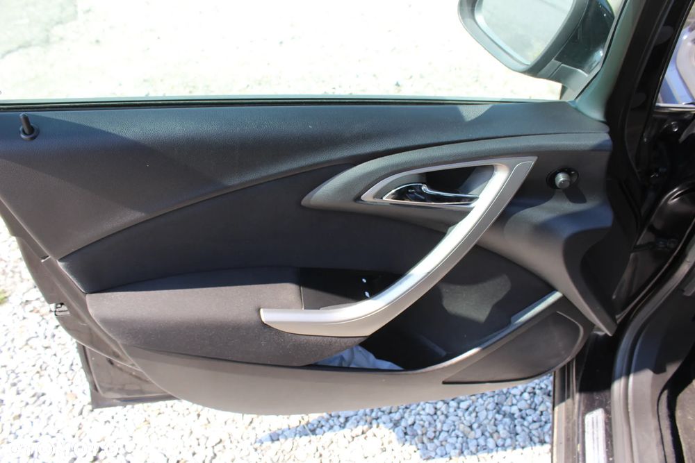 Opel Astra 1.6 NAVI - 16