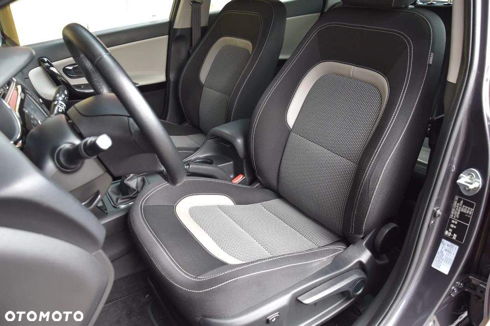 Kia Ceed 1.4 CVVT Dream-Team Edition - 21