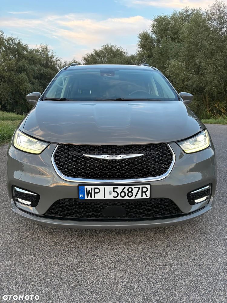Chrysler Pacifica - 9