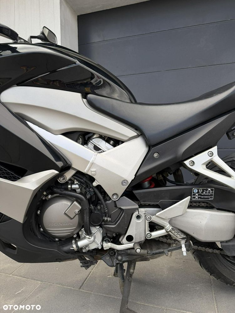 Honda VFR - 2