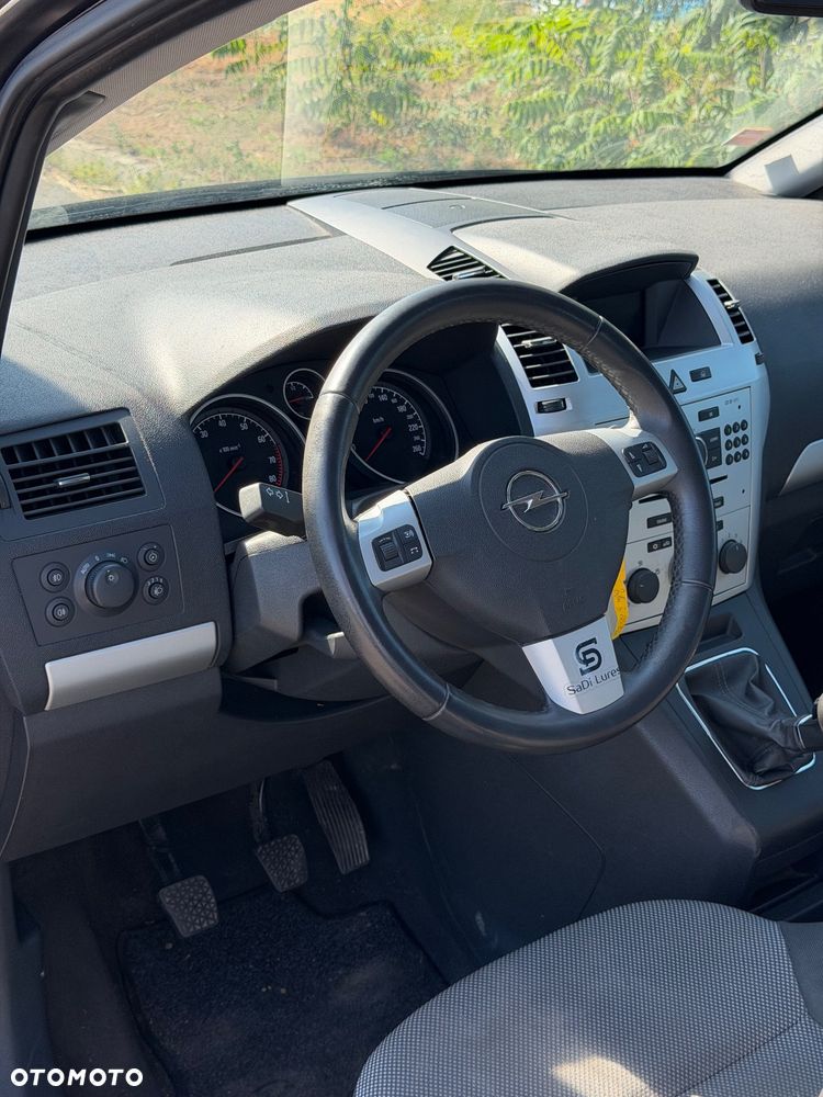 Opel Zafira 1.8 Family Plus - 17