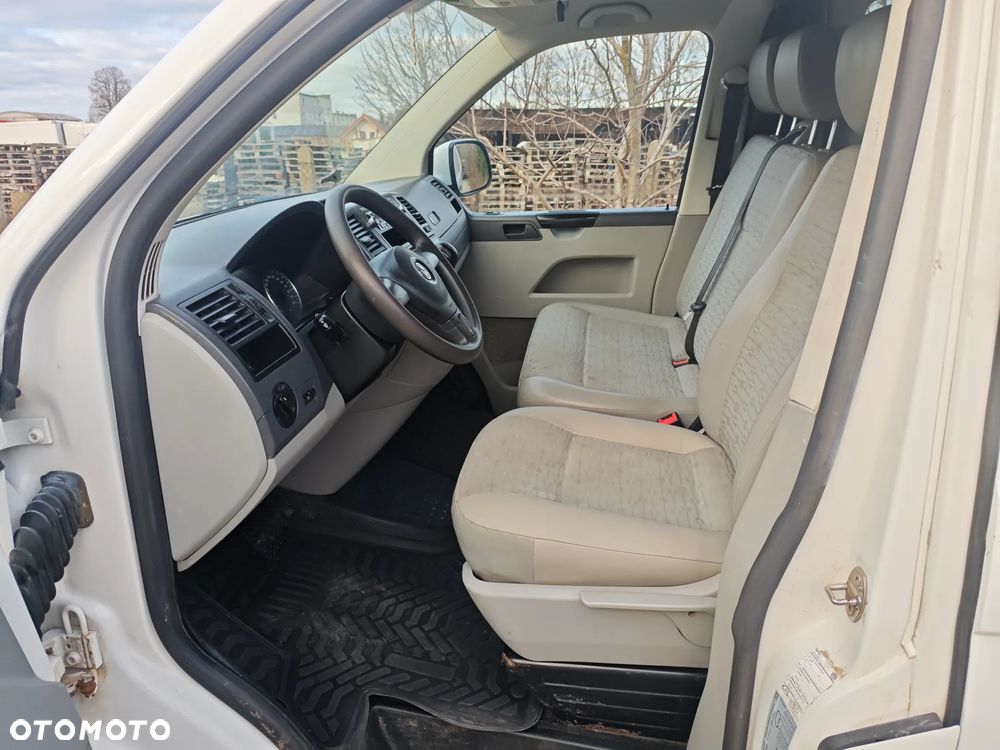 Volkswagen TRANSPORTER T5 - 5