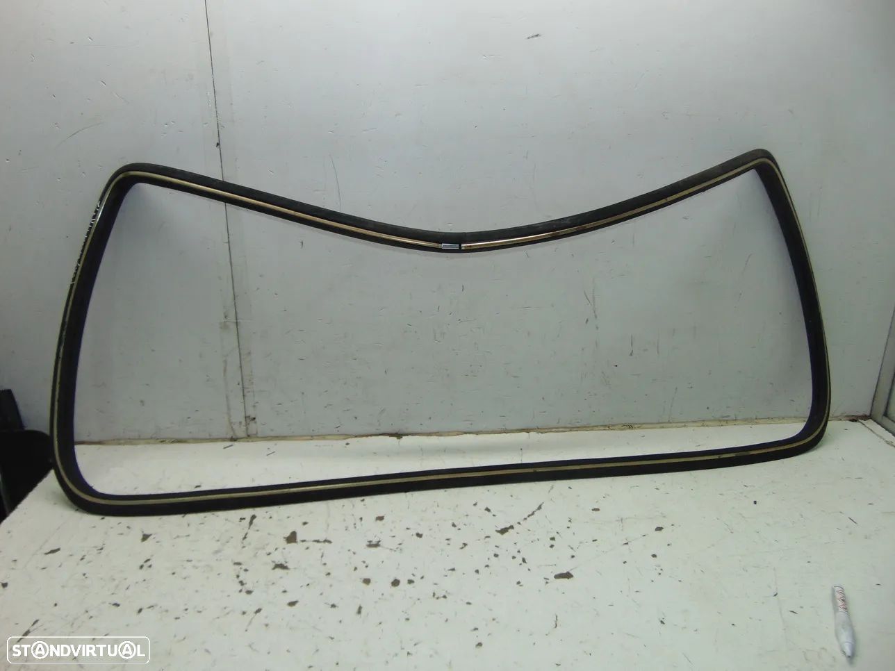 Ford escort MKI borracha para-brisas - 1