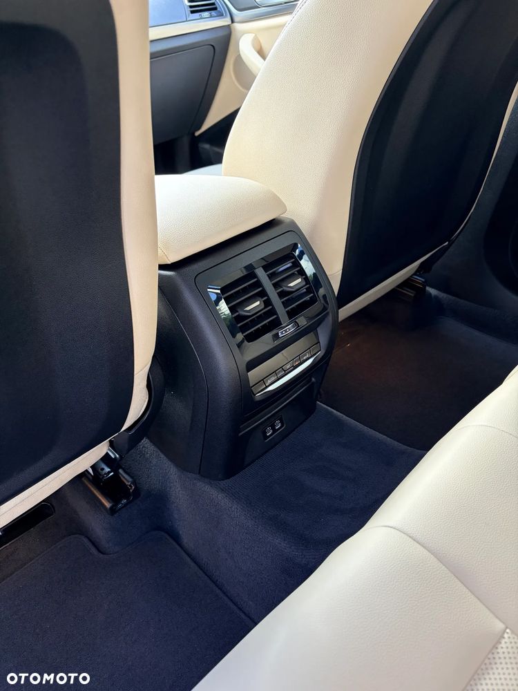 BMW X3 xDrive20d - 12