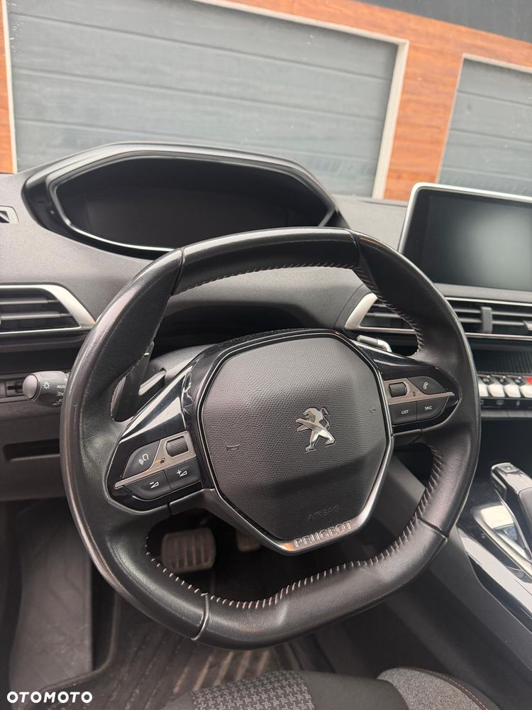 Peugeot 5008 1.5 BlueHDi Active S&S EAT8 - 13