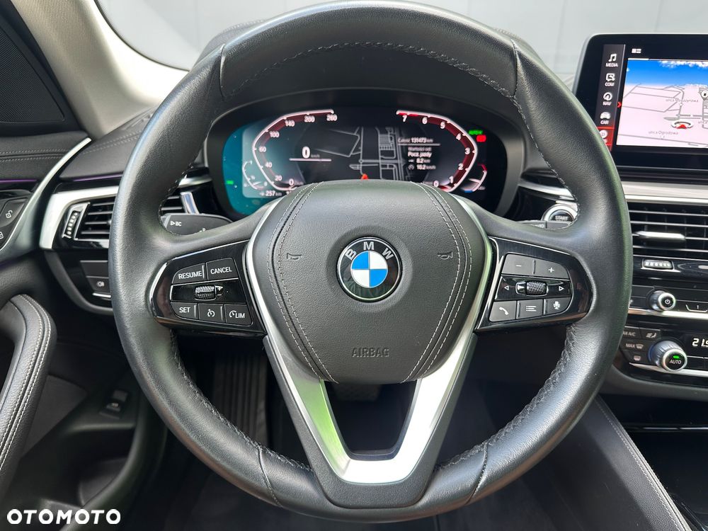 BMW Seria 5 520i mHEV Luxury Line - 16