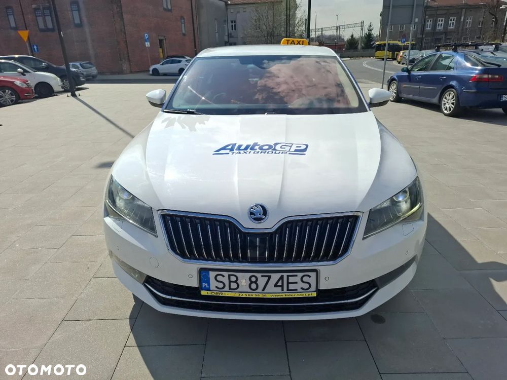 Skoda Superb 1.6 TDI Ambition Greenline - 8