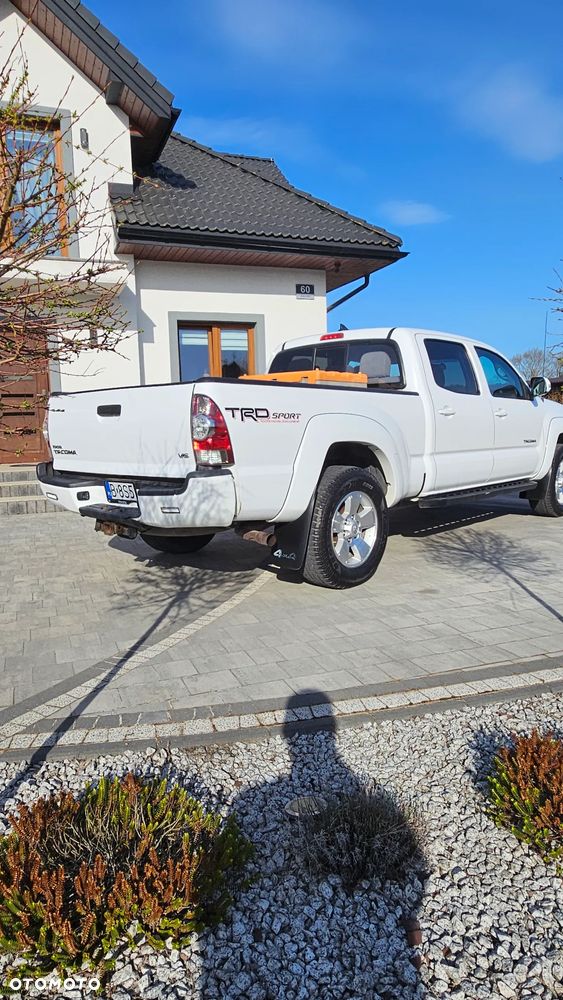 Toyota Tacoma - 3