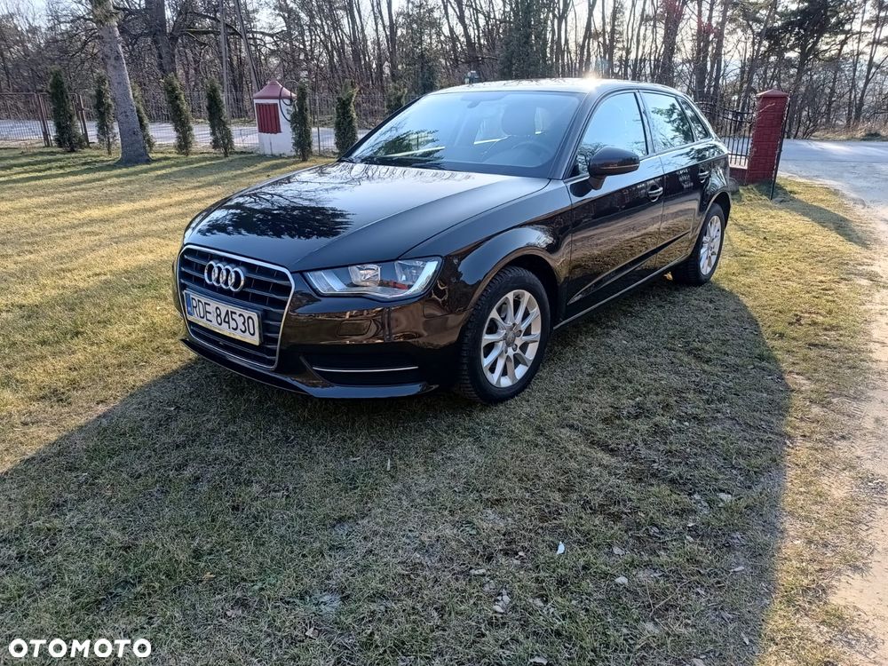 Audi A3 Sportback - 1