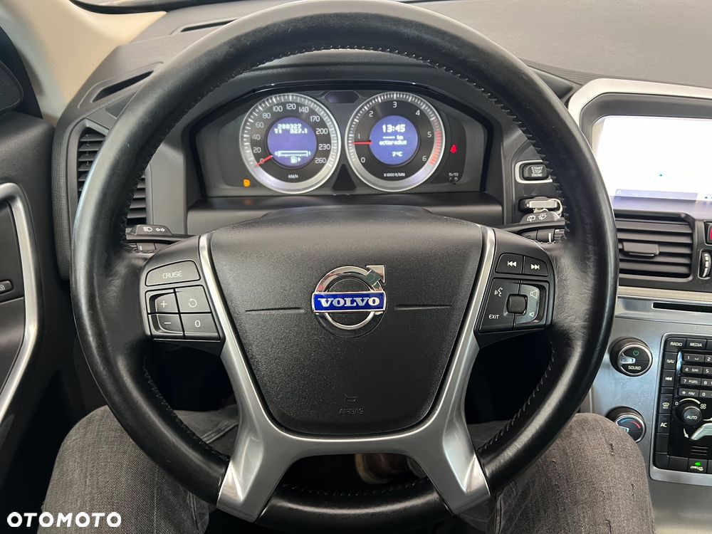 Volvo XC 60 D5 AWD RDesign - 34